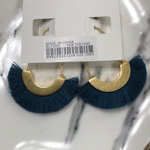 Madewell Jewelry - Madewell Arc Wire Fringe Earrings - Blue Seascape Madewell Jewelry - Madewell Arc Wire Fringe Earrings - Blue Seascape